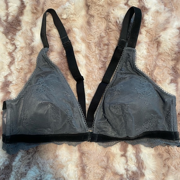 Victoria secret bralette 3 pack - Picture 4 of 9